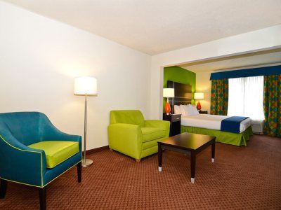 Express Atlanta - Northeast I-85 - Clairmont Road By Ihg Hotel 3*