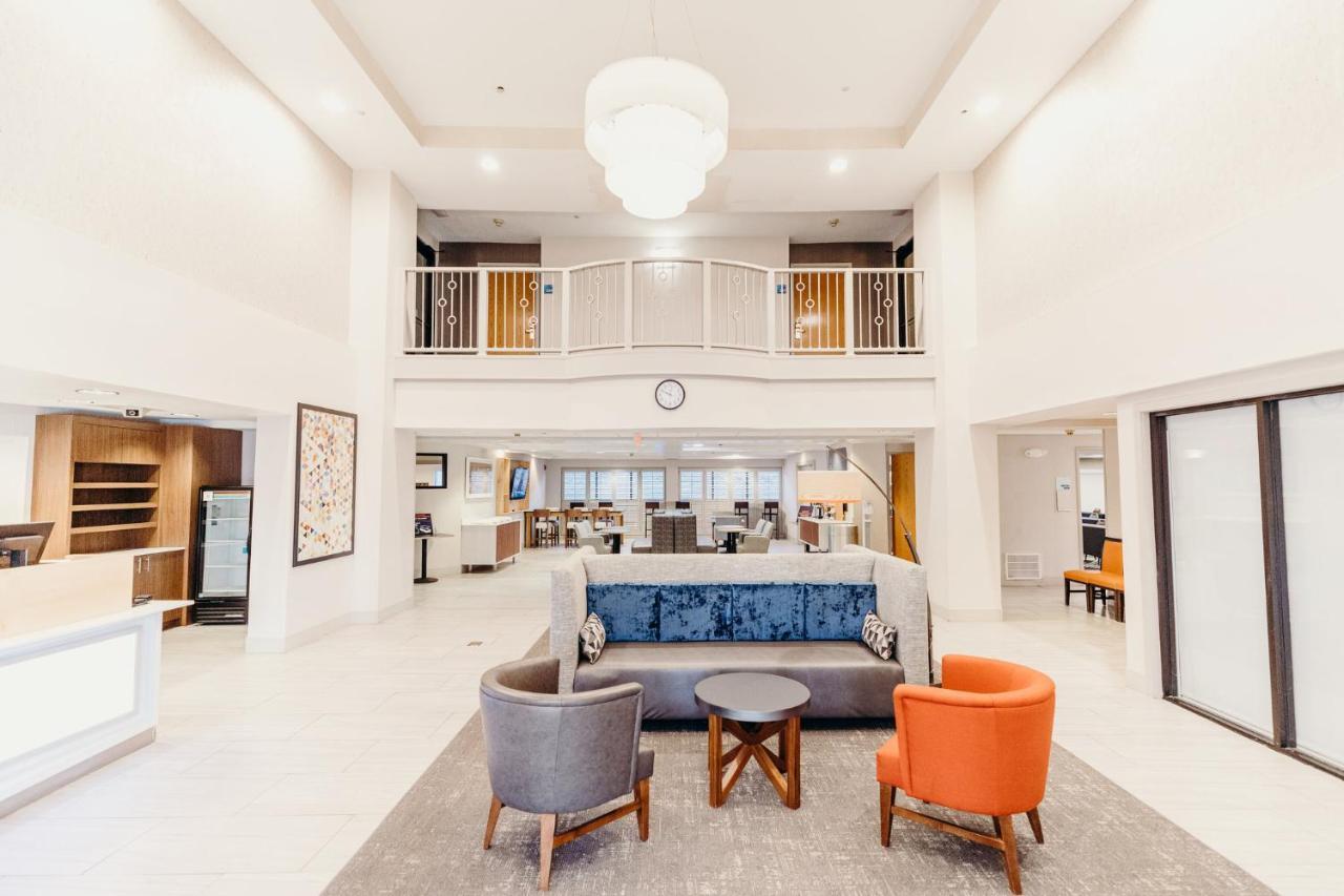 Hotel Express Atlanta - Northeast I-85 - Clairmont Road By Ihg