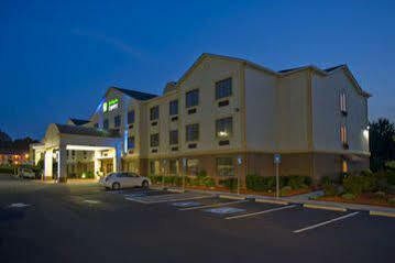 Hotel Express Atlanta - Northeast I-85 - Clairmont Road By Ihg 3*
