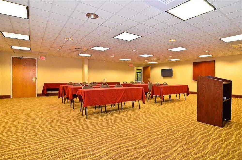 Express Atlanta - Northeast I-85 - Clairmont Road By Ihg Chamblee